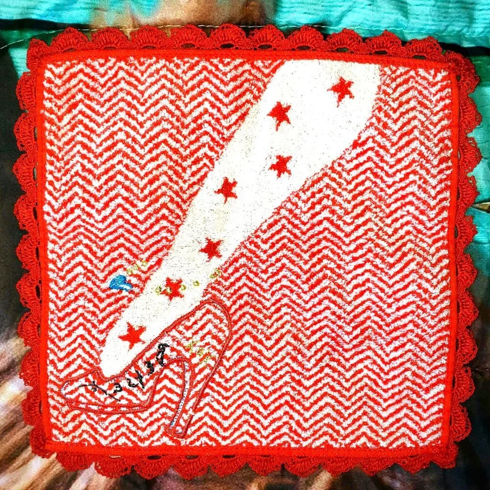 Vintage Betsey Johnson Wash Cloth Blue Dress Shoe Red Star Tights Crochet Towel